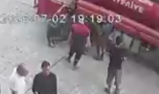 Şanlıurfa’da itfaiye aracının lastiği hava basılırken patladı: İtfaiye eri yaralandı