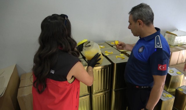 Şanlıurfa’da baklavalık 852 kilo sade yağ ele geçirildi