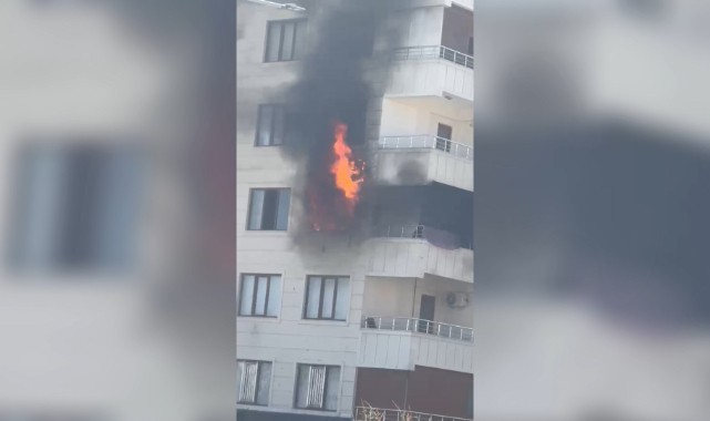 Şanlıurfa’da 8 katlı binada yangın: Bina sakinleri tahliye edildi