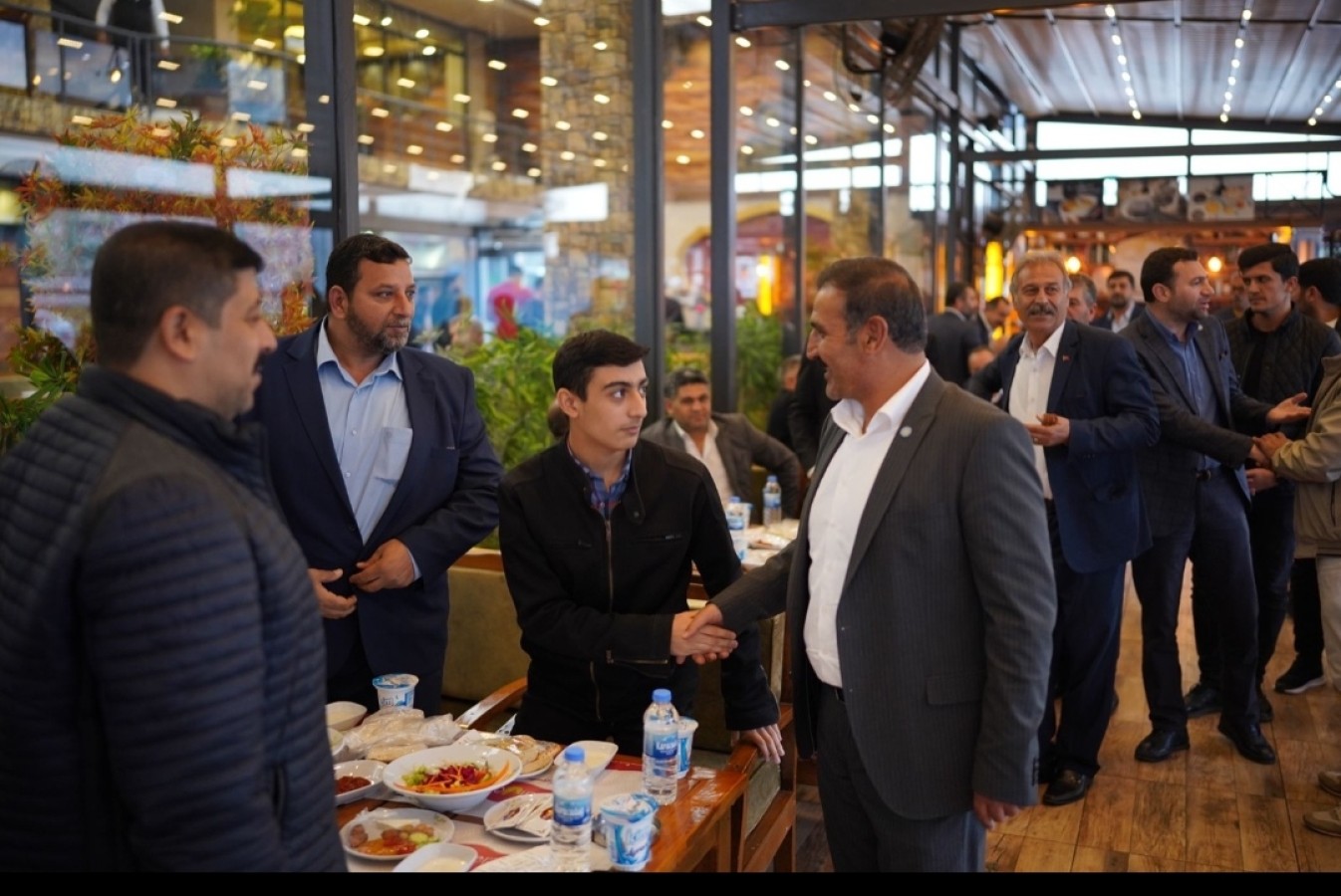 Emin Yetim Merkez Mahalle muhtarları ile bir araya geldi