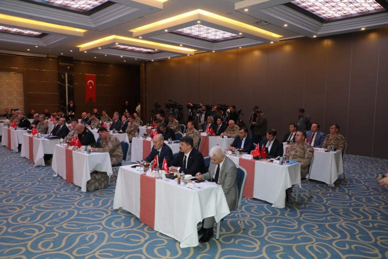 Seçim güvenliği bölge toplantısı Diyarbakır’da yapıldı;
