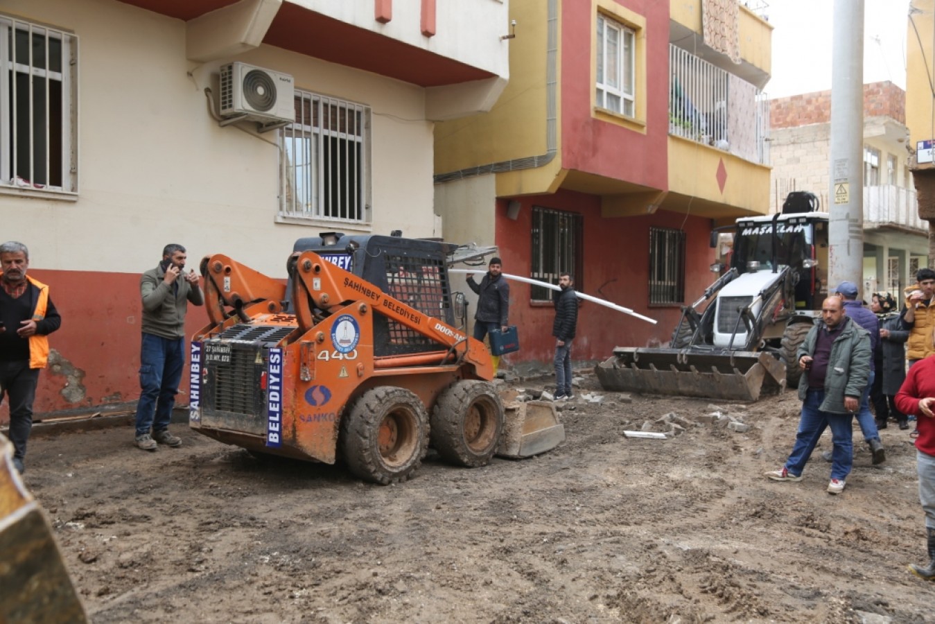 Selden etkilenen ara sokaklar revize ediliyor