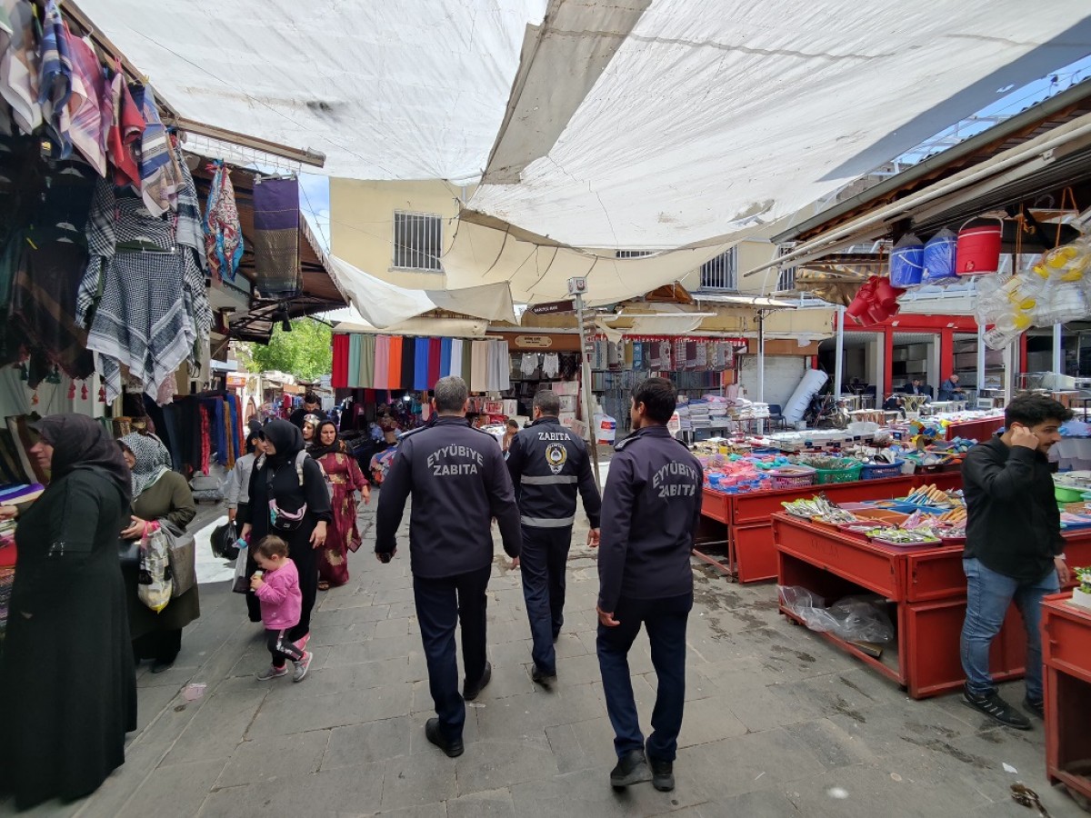 Zabıtadan bayram öncesi çarşı pazarlarda denetim