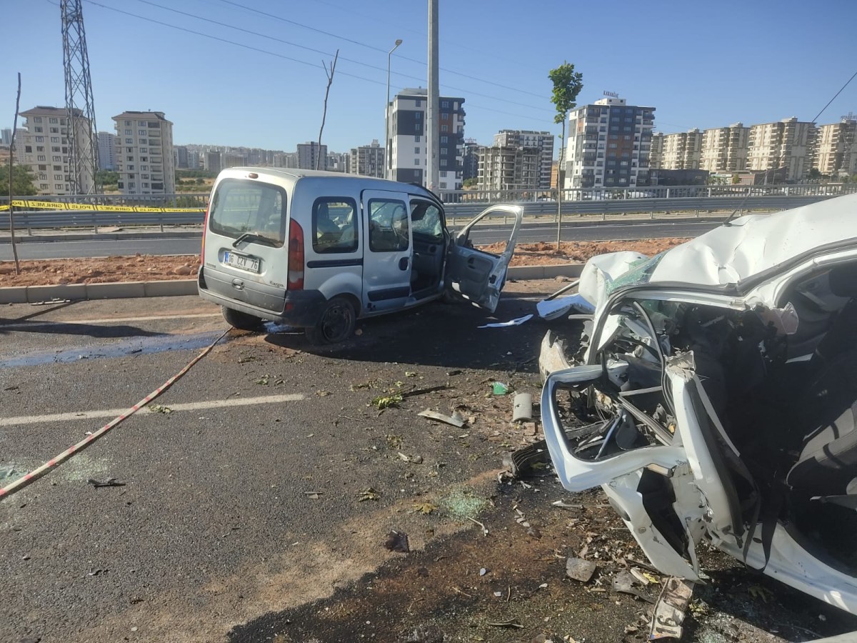 Karaköprü’de yaşanan kazada 2 kişi öldü;