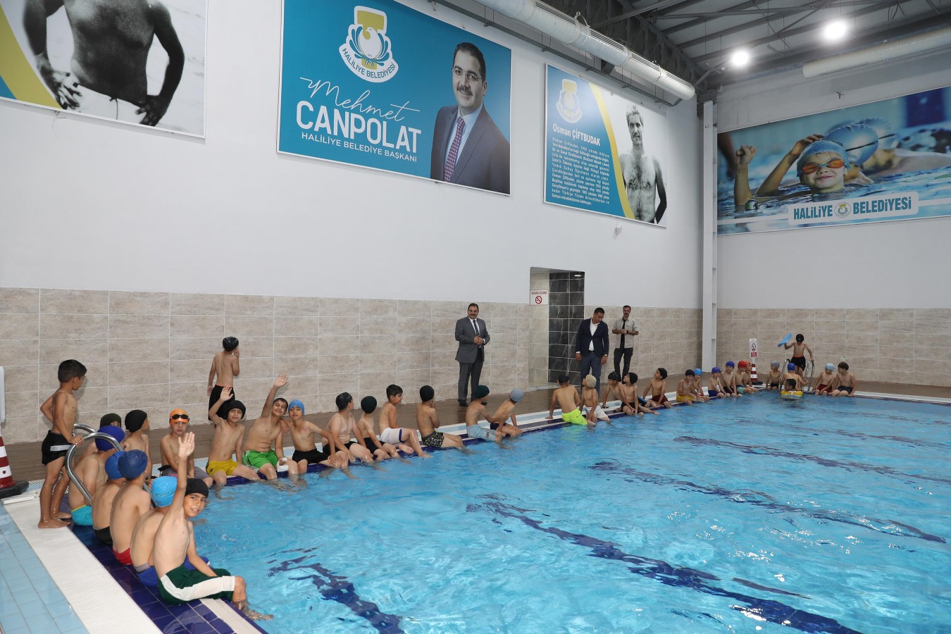 Haliliye’de gençler yazı sporla geçiriyor