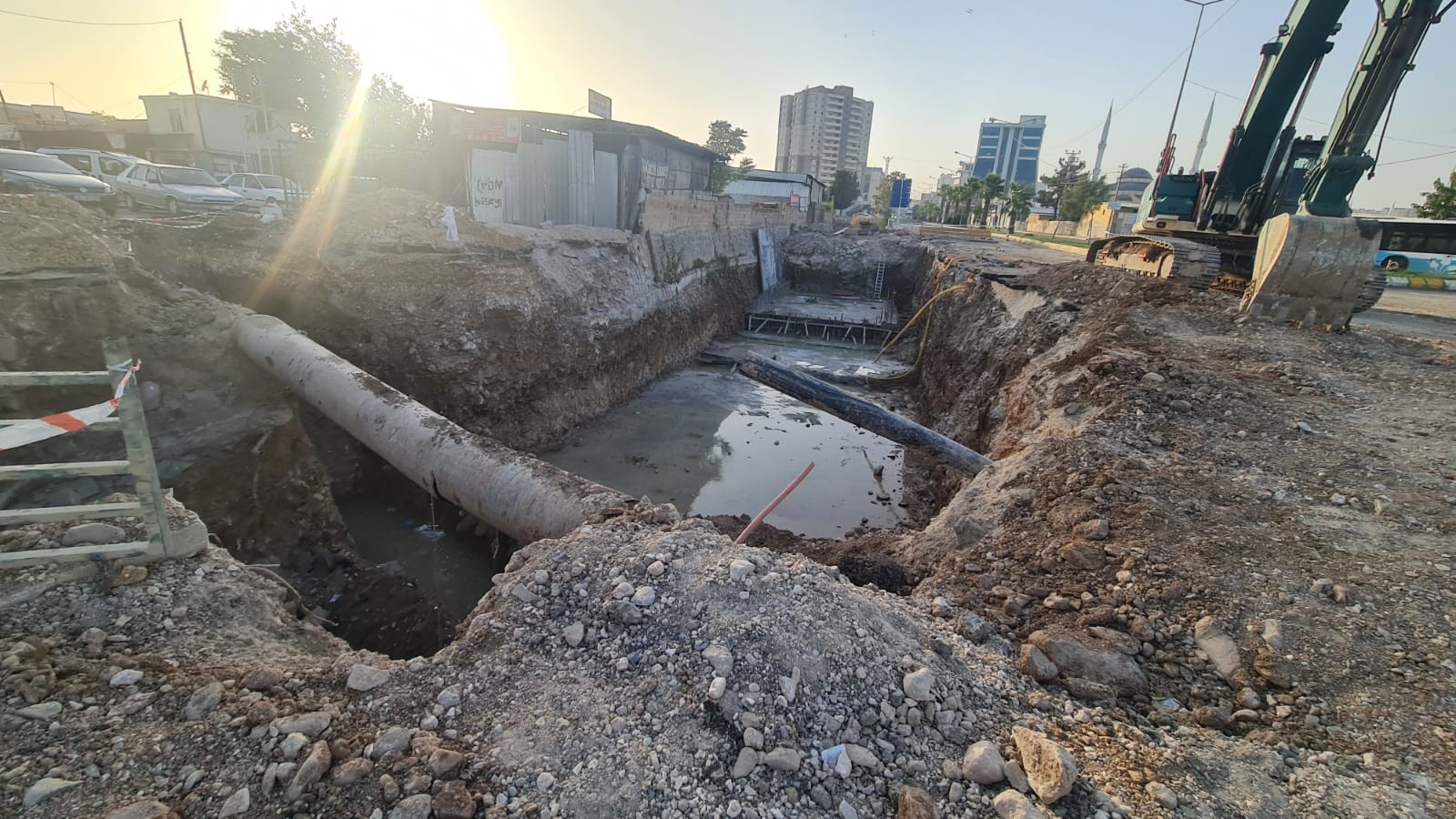 Şanlıurfa'daki köprünün yapımına 4 ay sonra başlandı