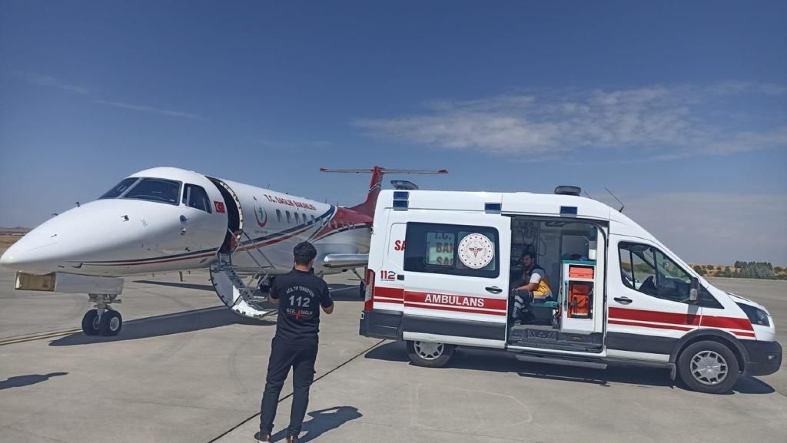 Ambulans uçak Şanlıurfa’dan bebekler için havalandı;
