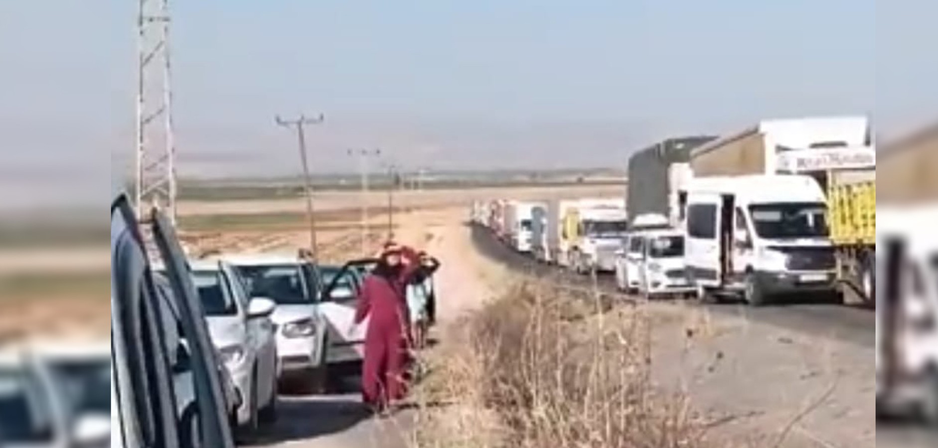 Elektrik kesintisi eylemi! Viranşehir'de yolu kapattılar;