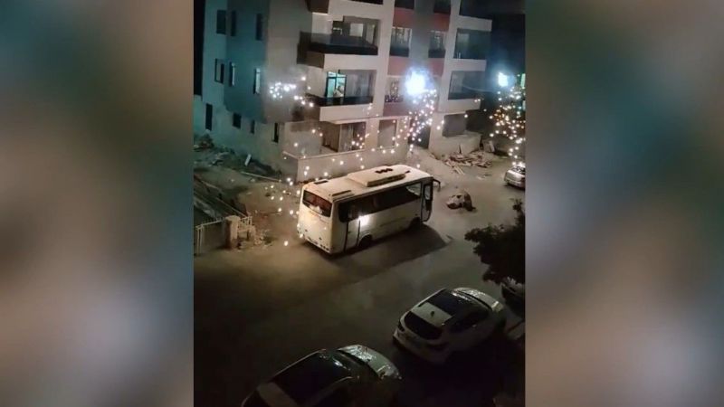 Karaköprü’de kablolar patlamaya devam ediyor