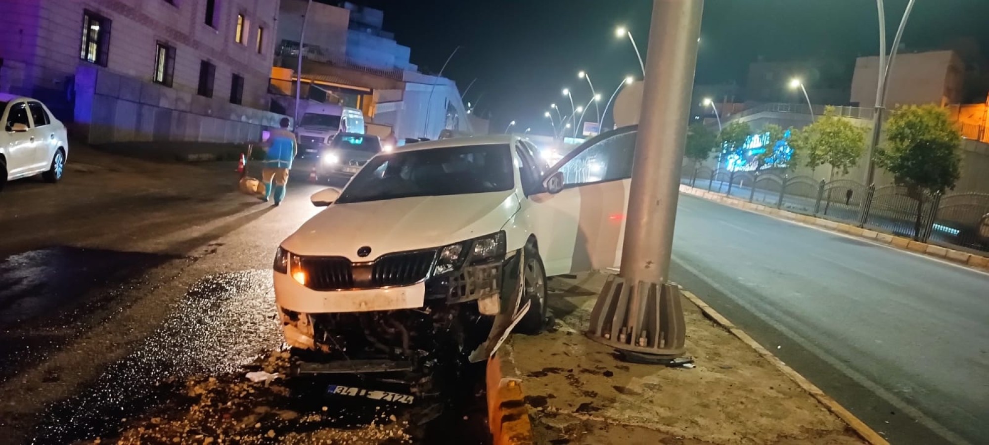 Urfa'da tek taraflı kaza! 2 yaralı