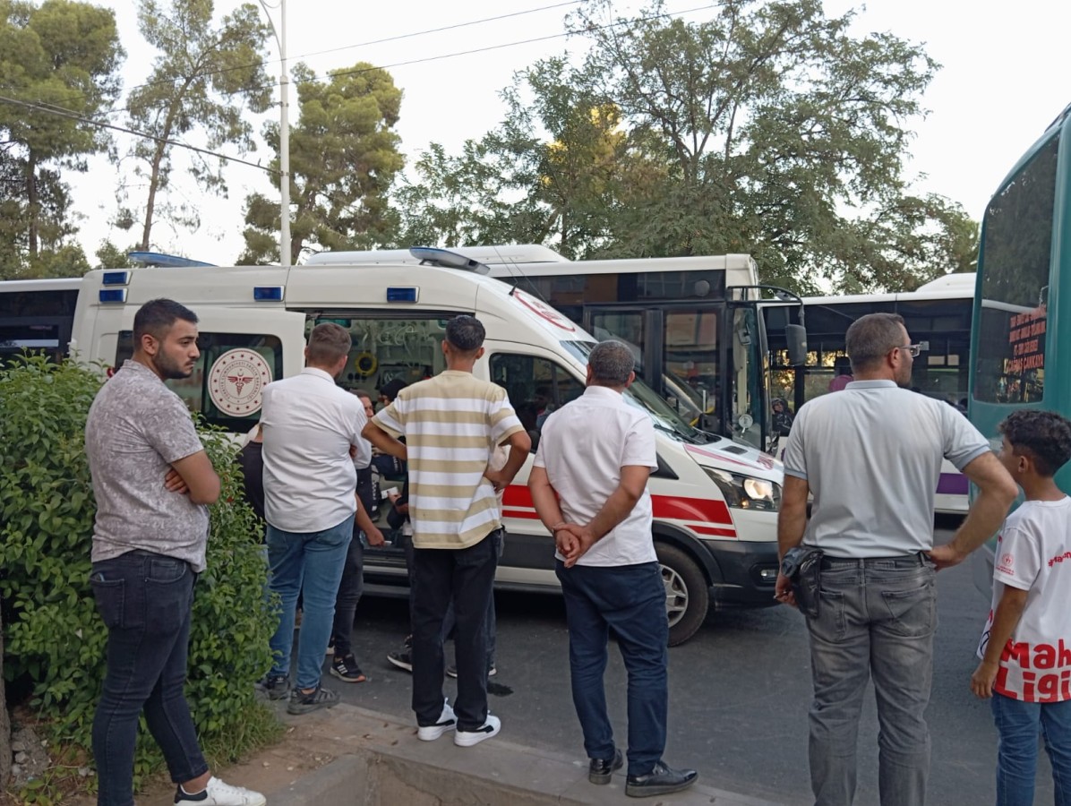 Şanlıurfa'da özel halk otobüsü yayaya çarptı