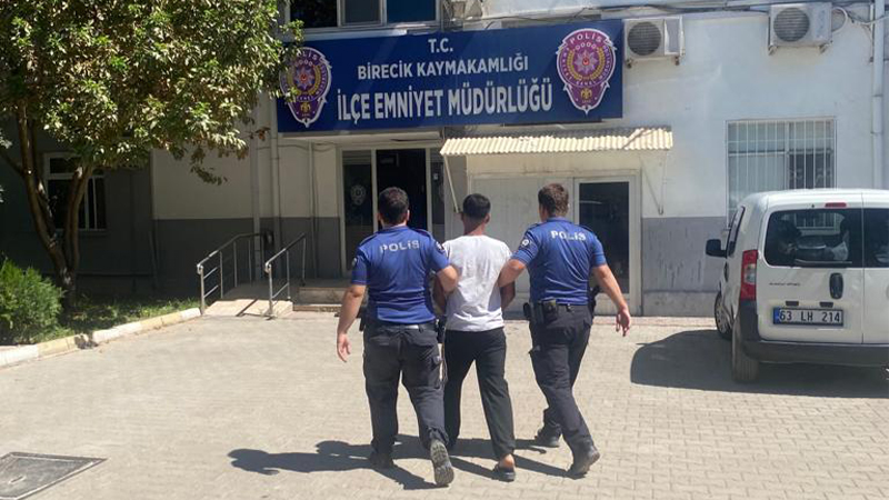 Urfa’da 6 ayrı suçtan aranan şahıs polisten kaçamadı;