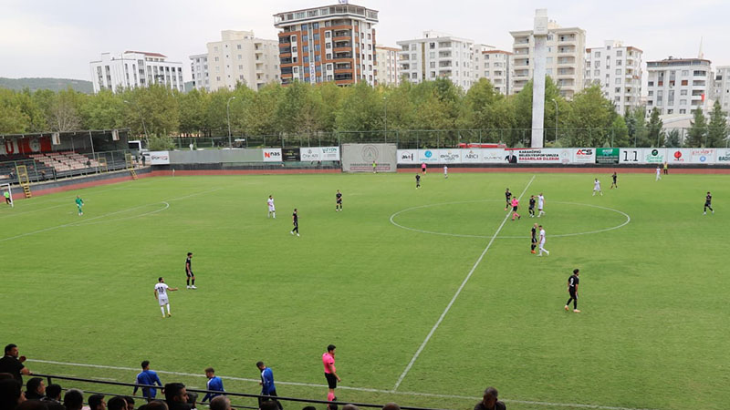 Karaköprüspor, Kuşadasıspor ile 1-1 berabere kaldı