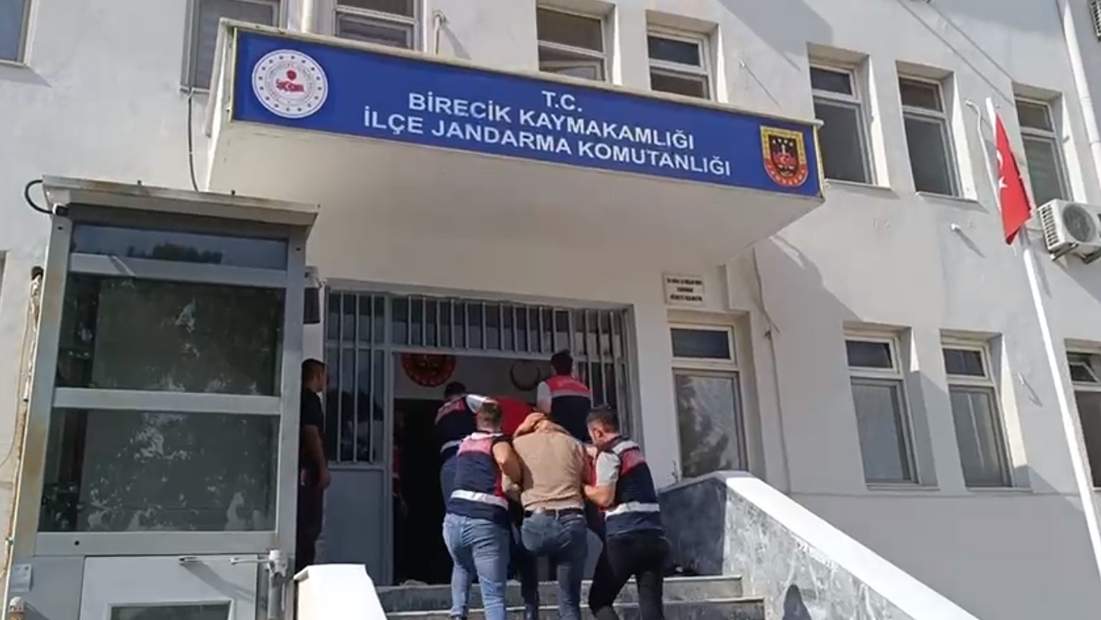 Urfa’da kasten öldürme suçundan aranan şahıslar Gaziantep'te yakalandı