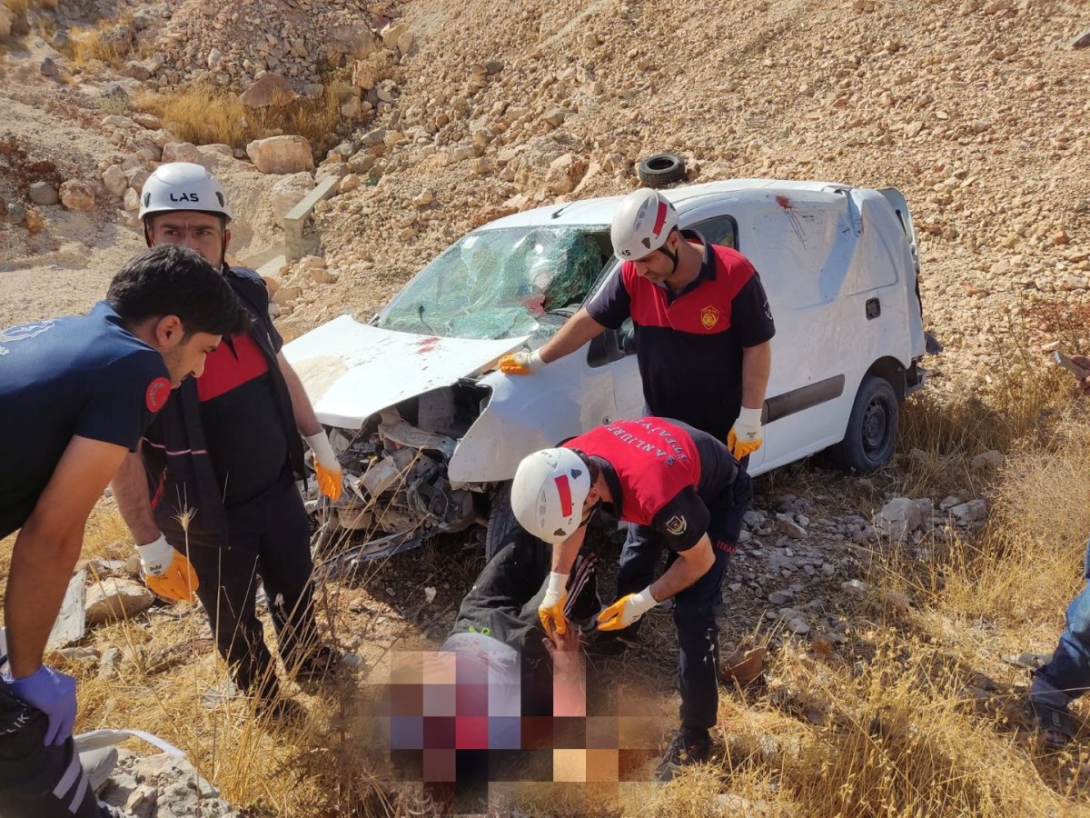 Urfa'da tek taraflı trafik kazası! 1 yaralı