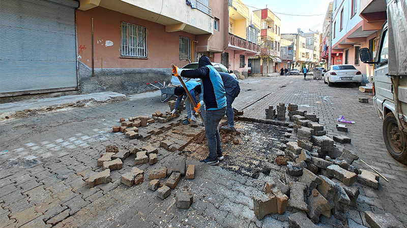 Eyyübiye sokaklarında yenileme devam ediyor;