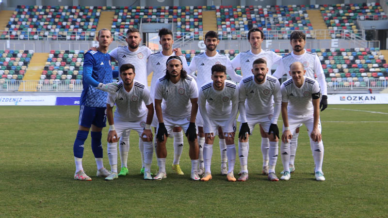 Karaköprü Belediyespor ligdeki ilk mağlubiyetini Bornova'da aldı;