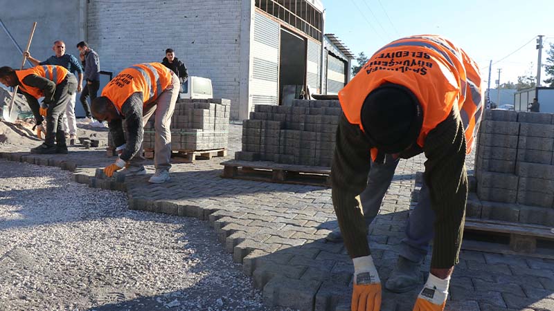 Şanlıurfa'da beton parke, kaldırım ve prizma çalışmaları tamamlandı