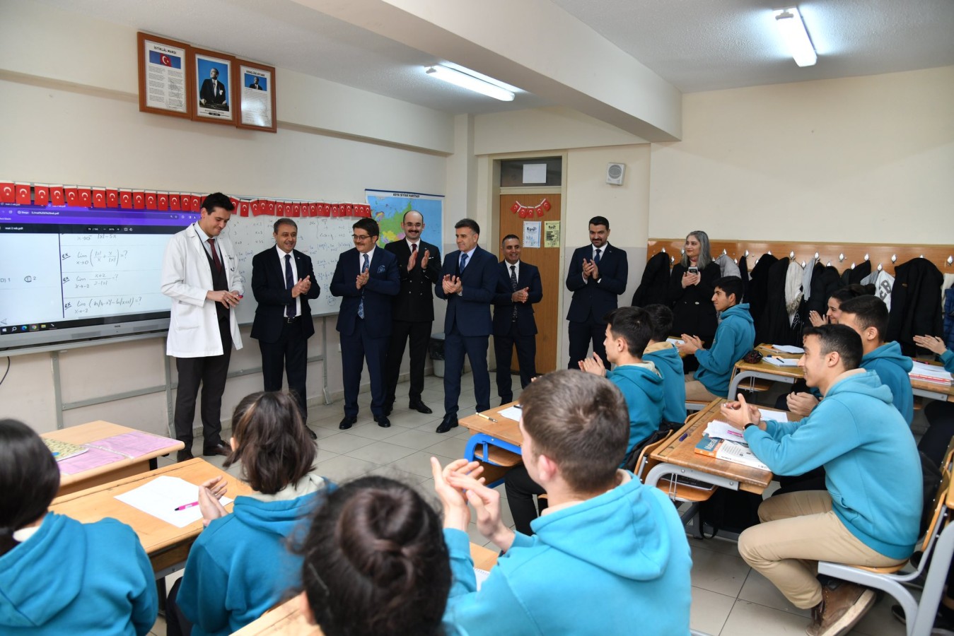 Vali Şıldak, eğitim değerlendirme toplantısı için Viranşehir’de;