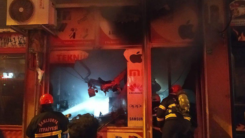 Eyyübiye’ye iş yerinde yangın paniği! İtfaiye ekipleri yangını söndürdü