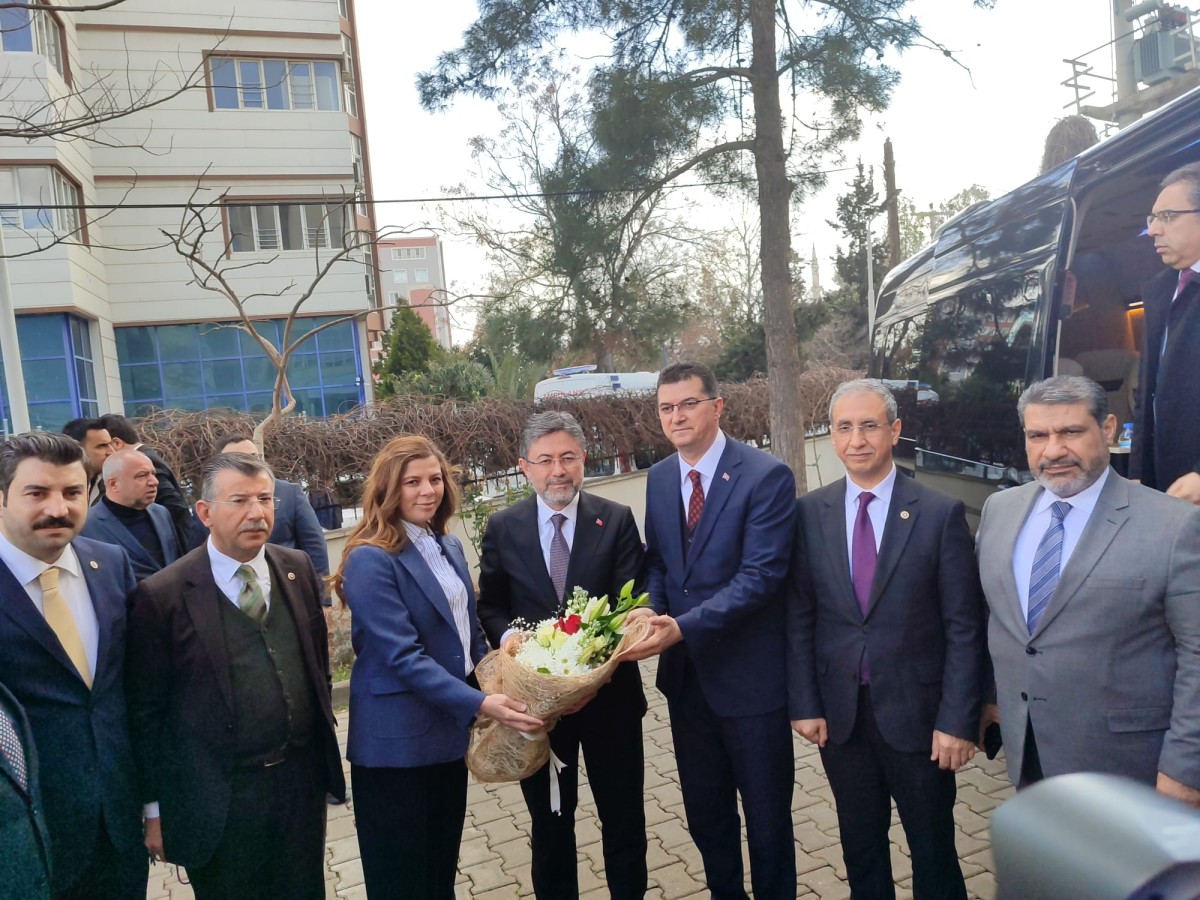 Şanlıurfa'daki pamuk üreticilerine Bakan Yumaklı'dan müjde - 2