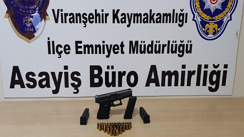 Viranşehir'de silah operasyonu: 4 şüpheli gözaltına alındı!;