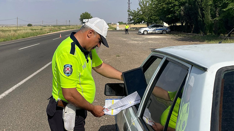 Şanlıurfa’da bayramın birinci günü 37 araç trafikten men edildi;