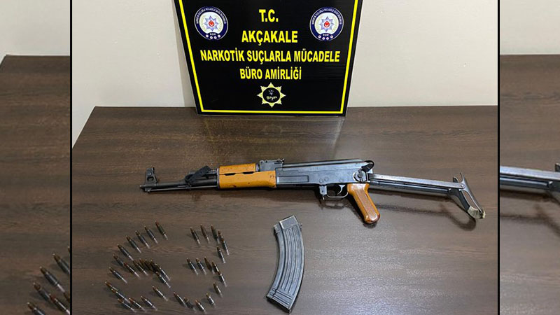 Akçakale'de kalaşnikof tüfek ve mermi ele geçirildi