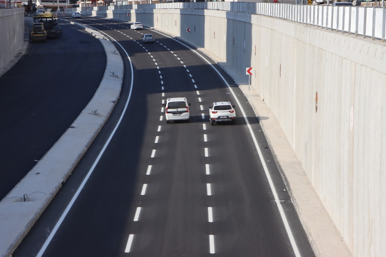 Balıkayağı Bulvarında tek yön trafiğe açıldı