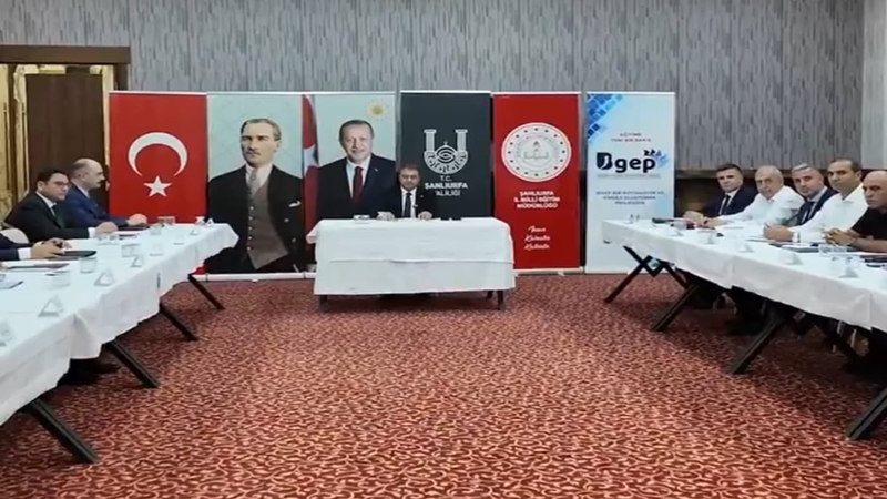 Şanlıurfa'da eğitim değerlendirme toplantısı yapıldı;