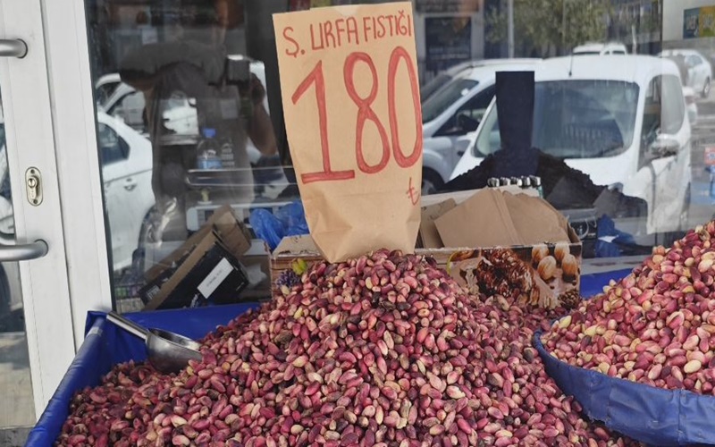 Şanlıurfa’da fıstık fiyatları düştü;