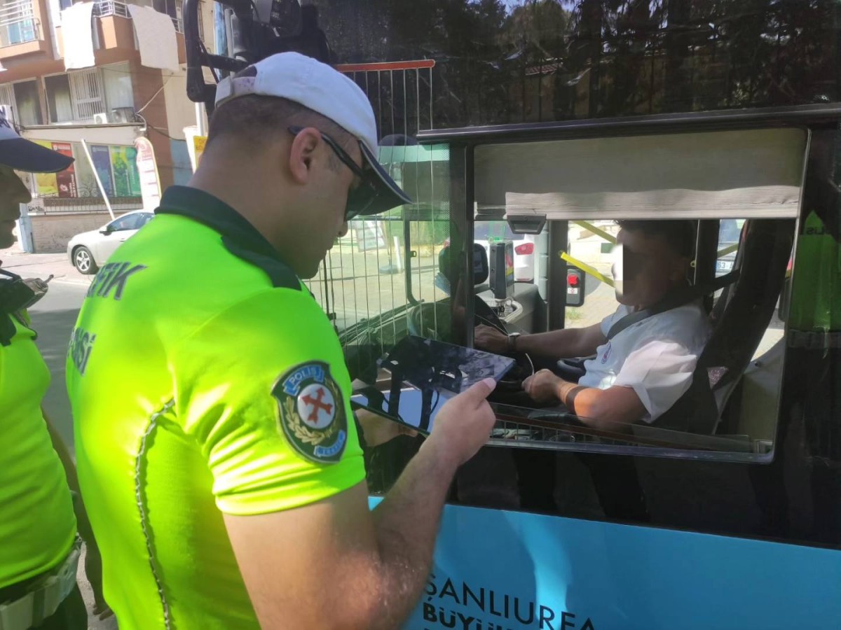 Şanlıurfa’da toplu taşıma araçları denetlendi