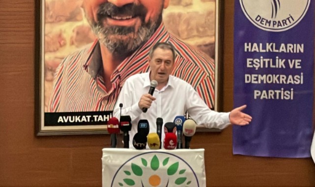 DEM Parti Eş Genel Başkanı Bakırhan Şanlıurfa’da: Akçakale Sınır Kapısı’nda 164 dolarlık harç uygulamasından vazgeçilsin