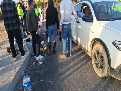 Şanlıurfa’da tarım işçilerini taşıyan minibüs direğe çarptı: 15 yaralı